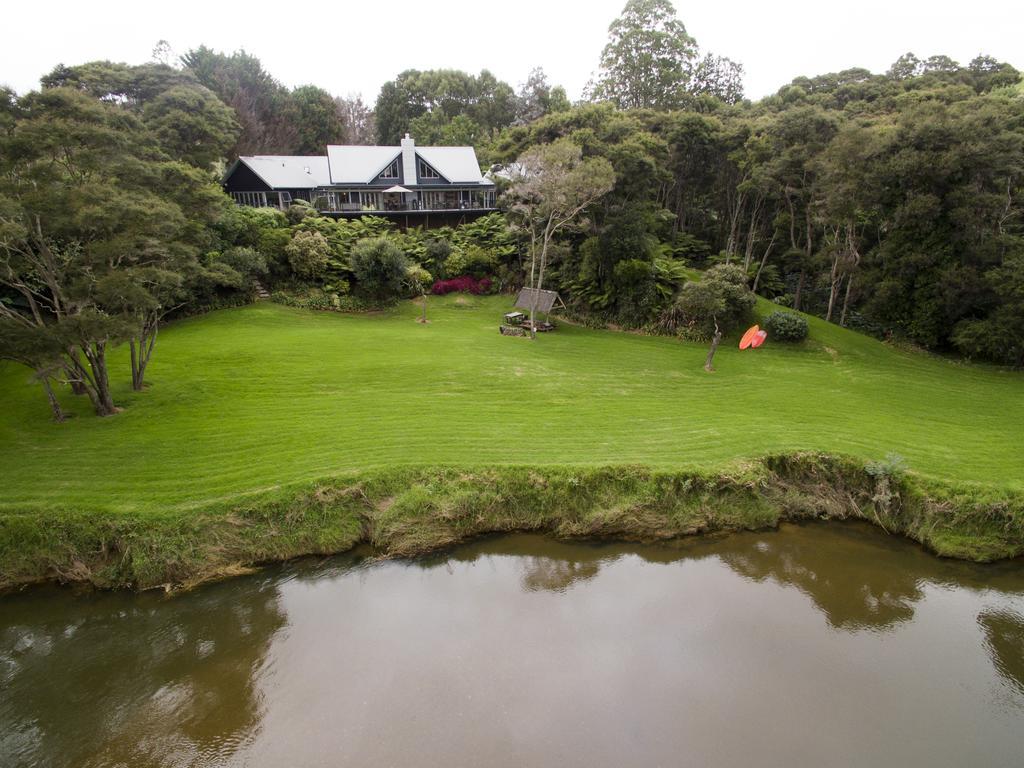 River Retreat Haruru 외부 사진