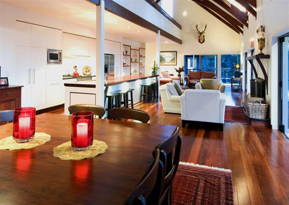 River Retreat Haruru 외부 사진