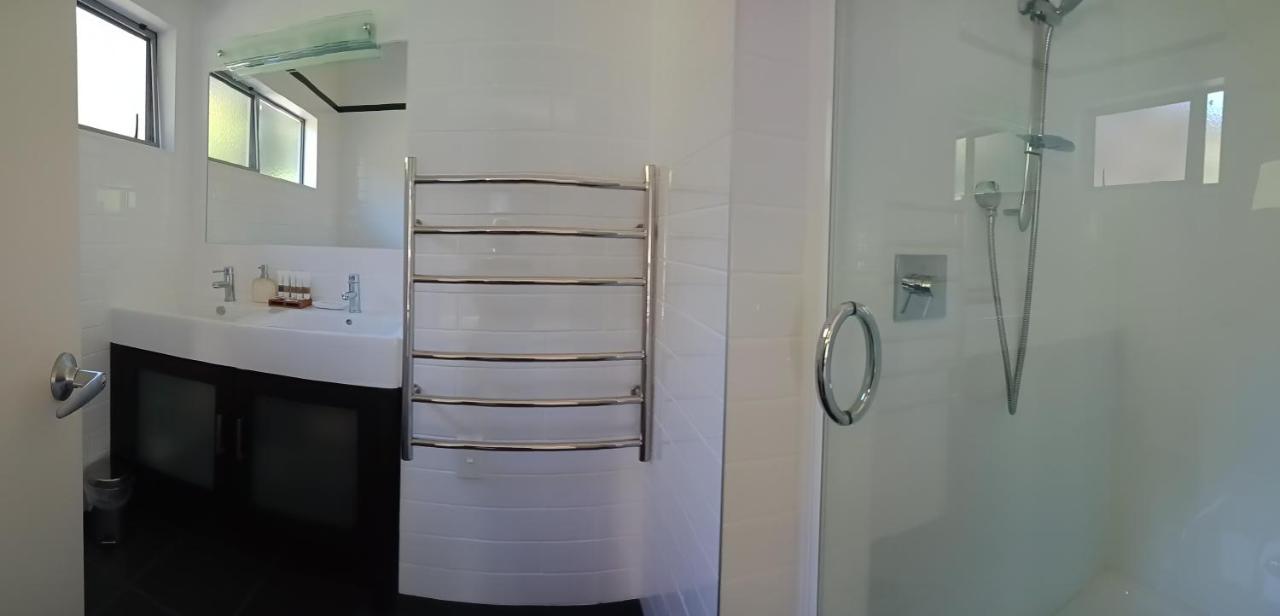 River Retreat Haruru 외부 사진