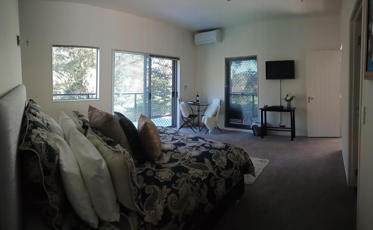 River Retreat Haruru 외부 사진